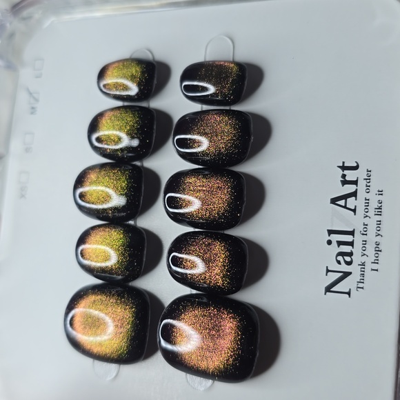 Handmade Short Press On Nails Medium Black Purple Green Gold Shift Cat Eye - Picture 3 of 4
